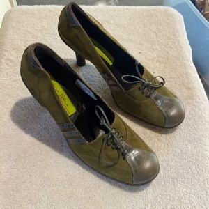 NWT materia prima heels